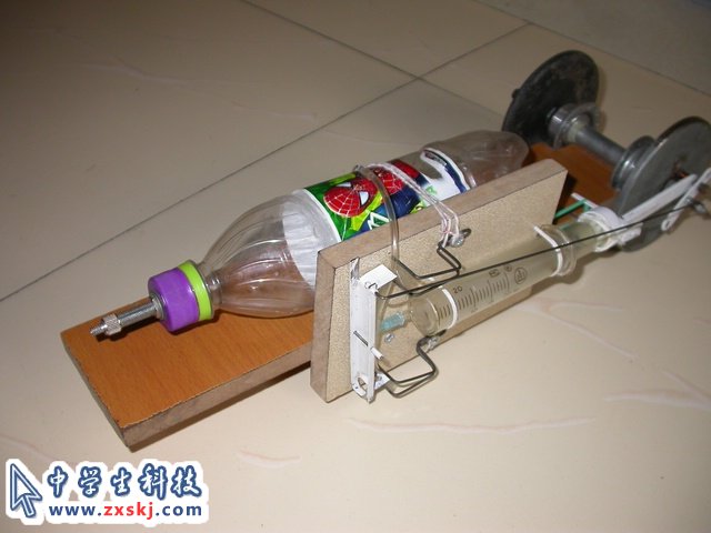 科技小制作-自制壓縮空氣動(dòng)力車