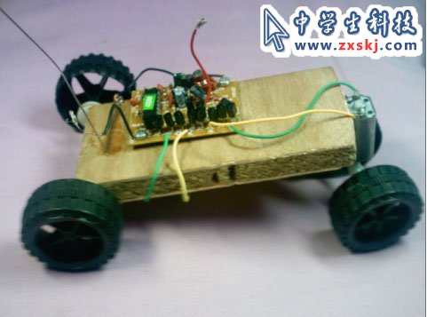 科技小制作-手工制作遙控汽車模型