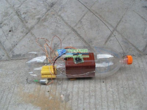 遙控科技小制作船